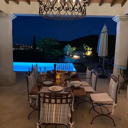 Le B Villa *