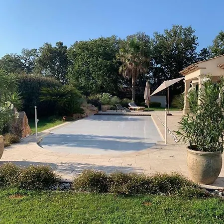 Le B Villa *